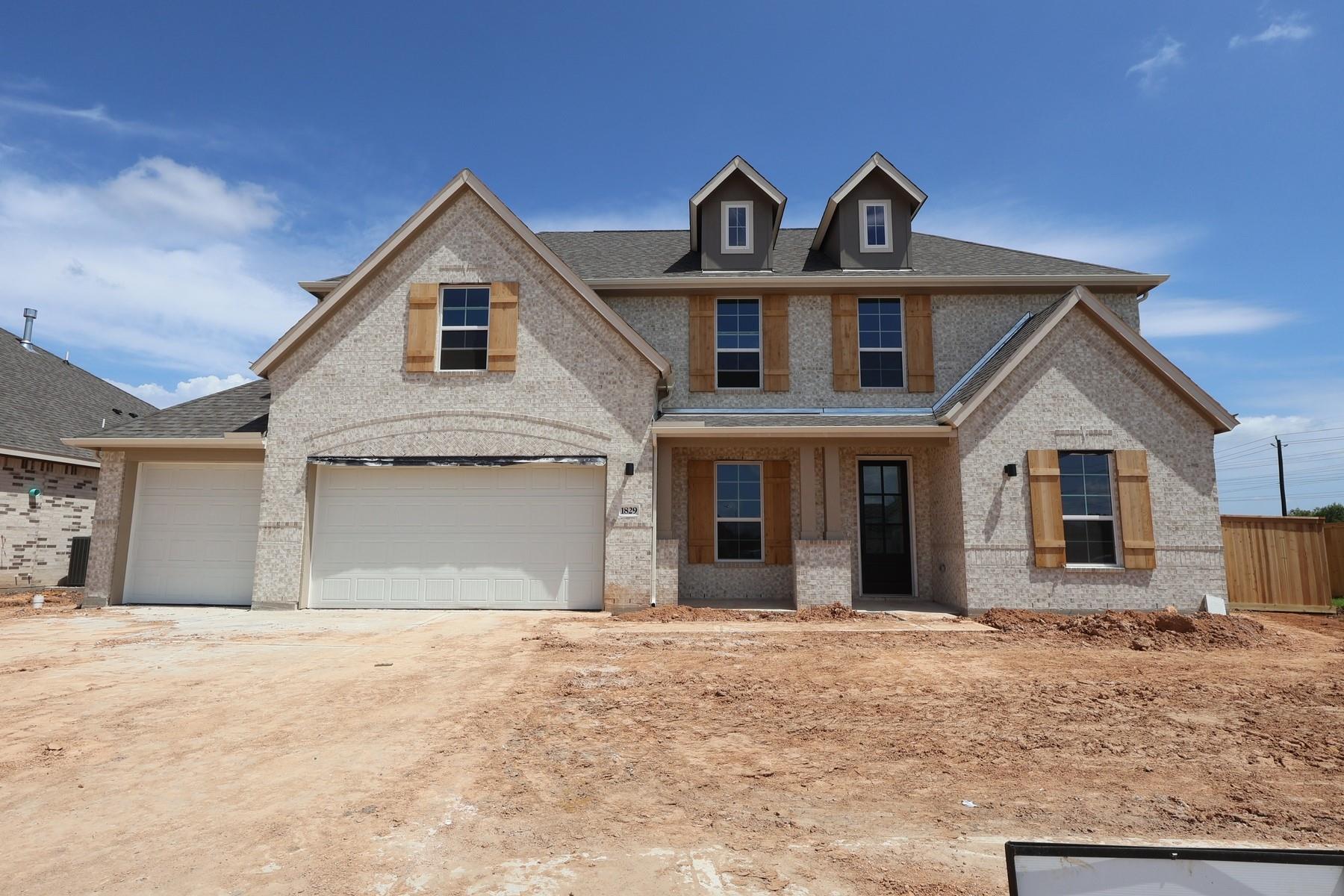 1829 N Wildflower Drive