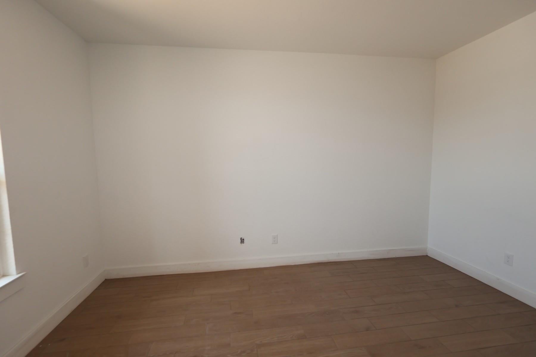1829 N Wildflower Drive