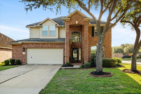 Photo of 2102 Crestwind Court, Pearland, TX 77584 (MLS # 52896549)
