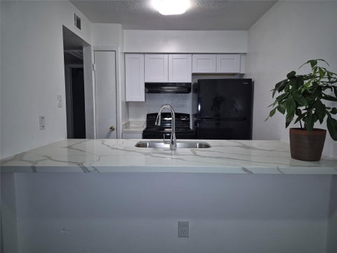 Condo For Sale - 10601 South Drive #93<br/> Houston, TX 77099