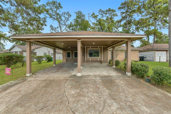 11226 BLADES ST, HOUSTON, TX 77016 - Image cbdcb6b190b2cd2e35598a5745e780cf/3905175539