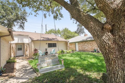 Photo of 15814 Fox Springs Drive, Houston, TX 77084 (MLS # 96418763)