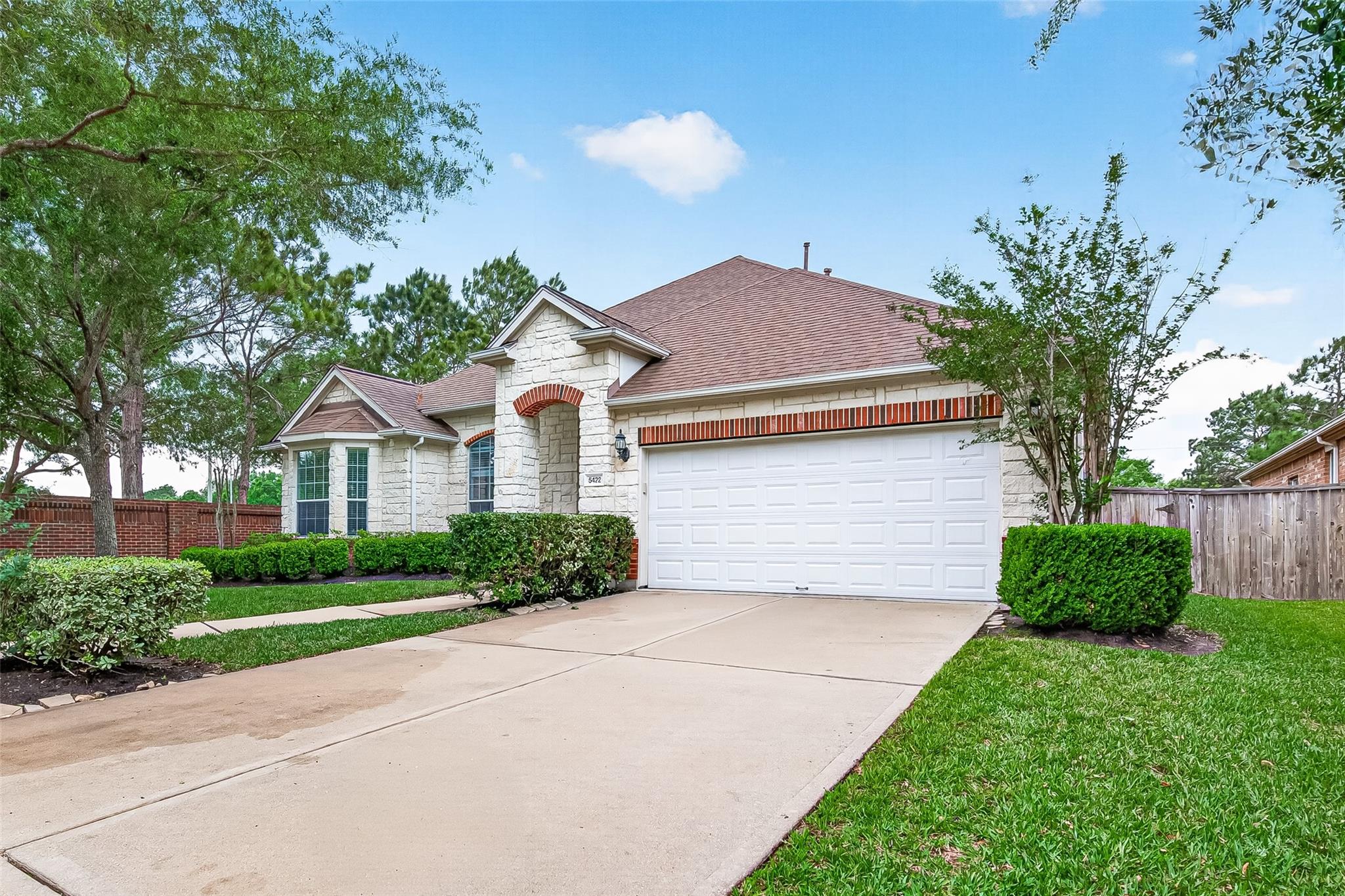 5422 Lacey Oak Meadow Drive