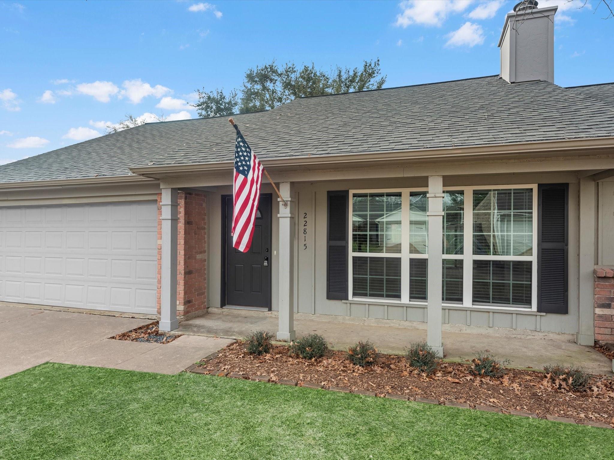 22815 Stratford House Lane