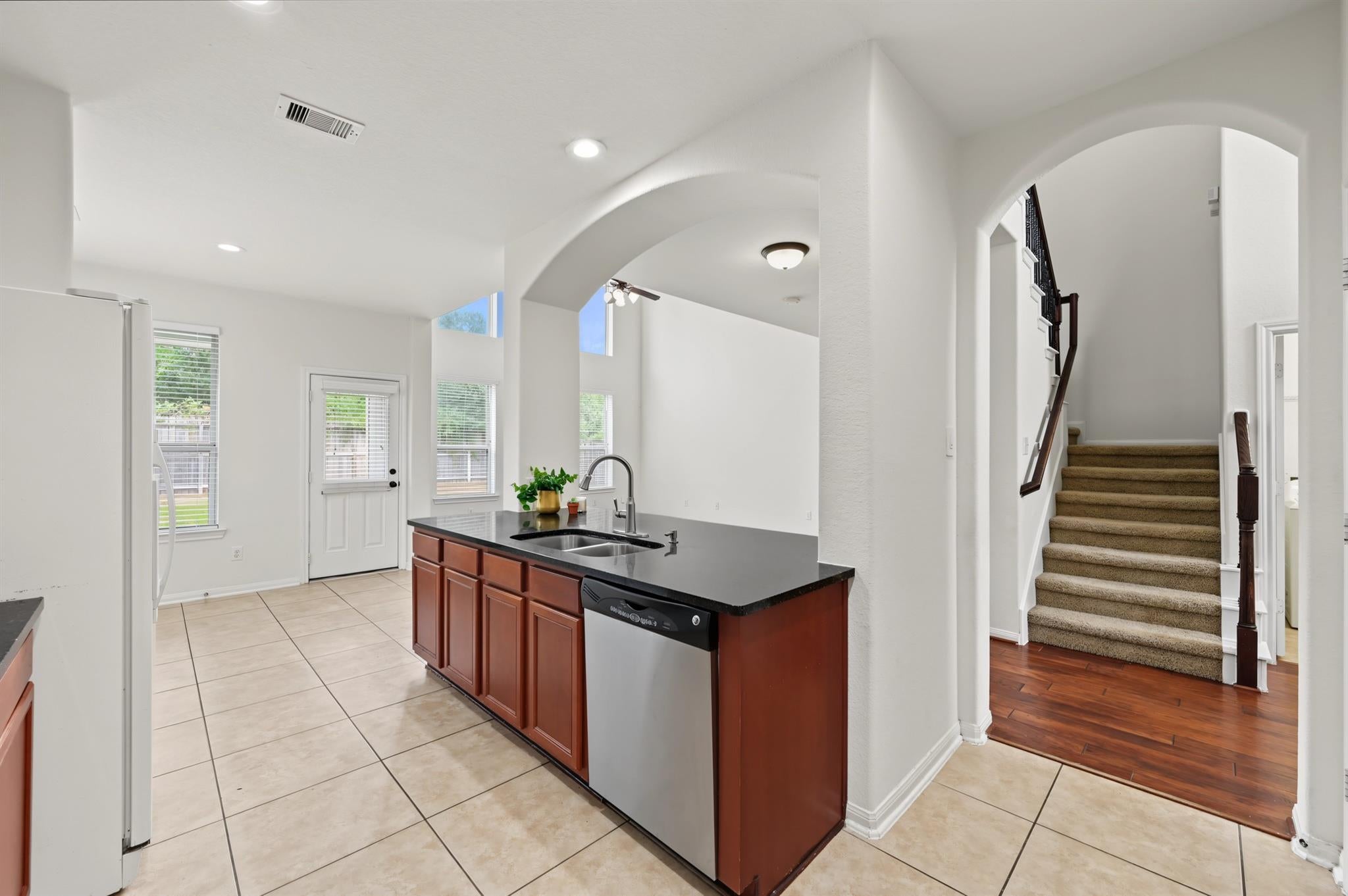 11 Sagamore Ridge Place