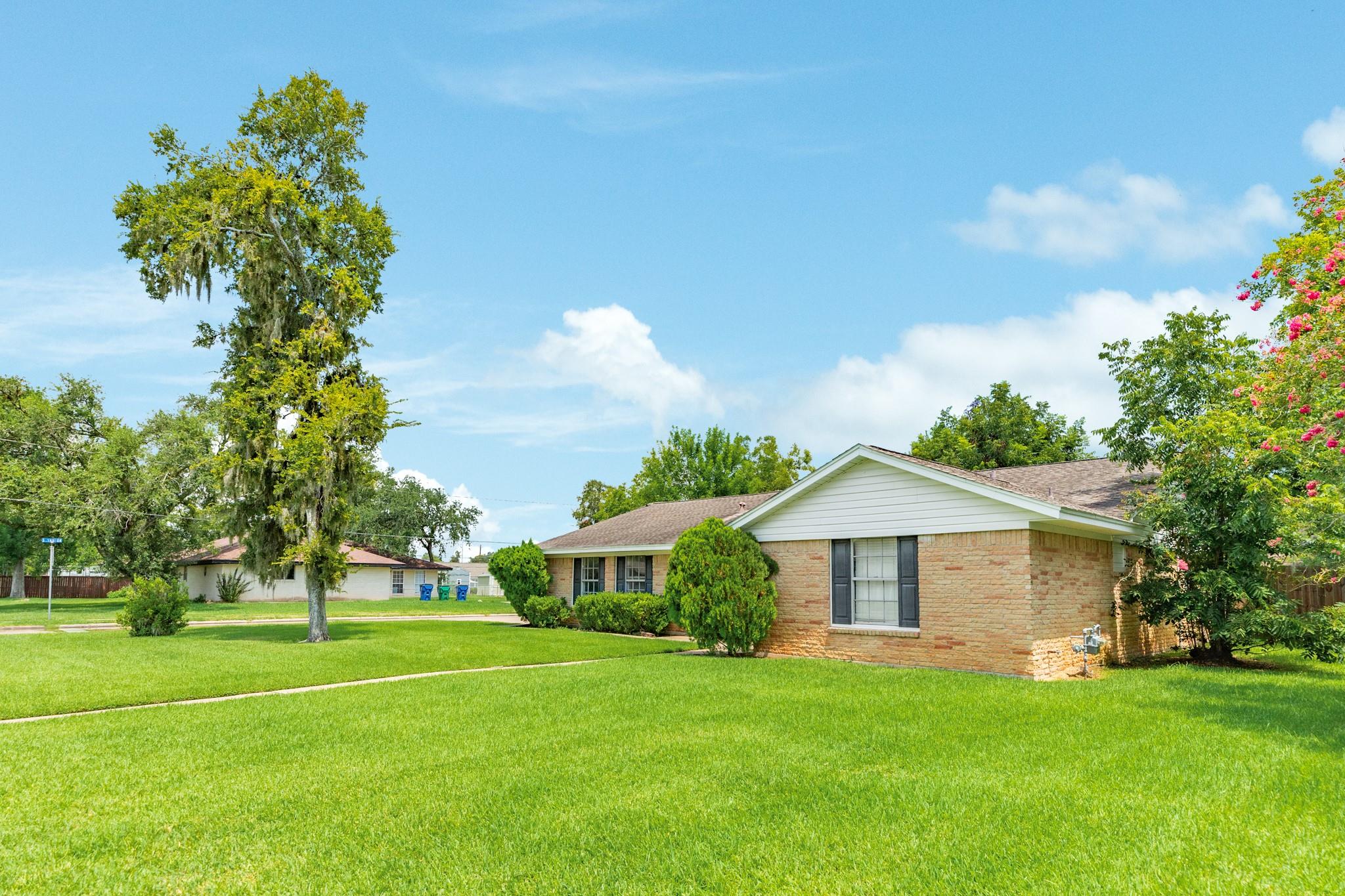 738 Oyster Creek Drive
