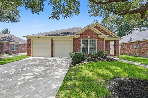 Photo of 28518 Ashlyn Ridge Lane, Spring, TX 77386 (MLS # 34596040)