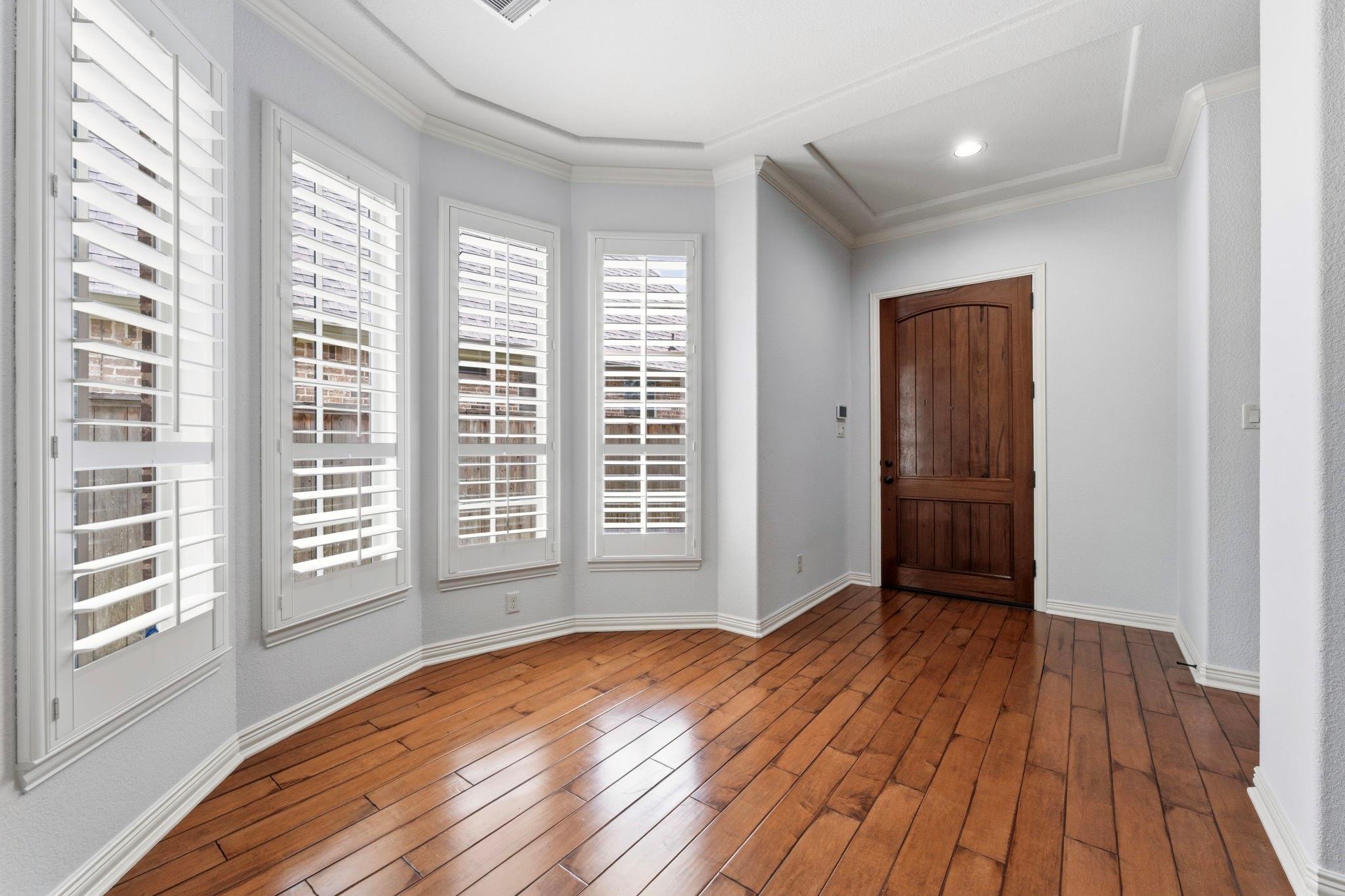 43 S Mews Wood Court