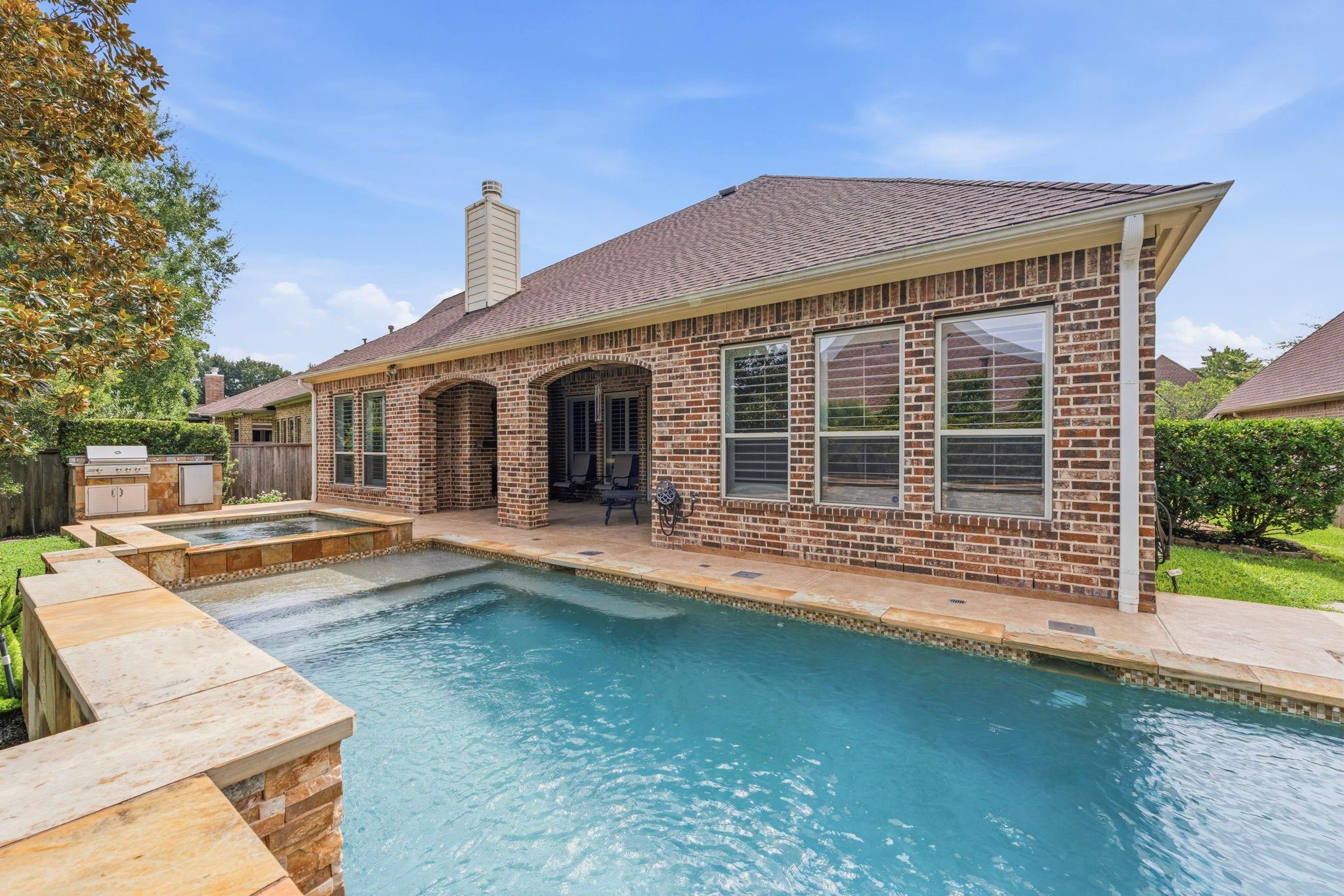 43 S Mews Wood Court
