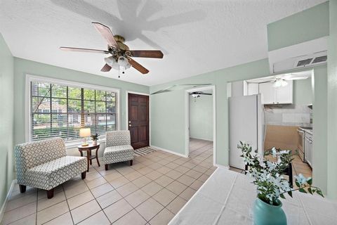 Photo of 3224 Timmons Lane #135, Houston, TX 77027 (MLS # 8787627)