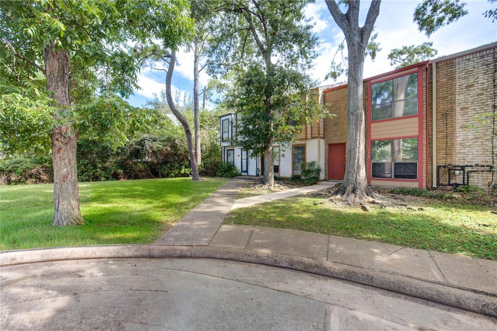 Photo of 2420 Miramar Court #2420, Seabrook, TX 77586 (MLS # 2097611)