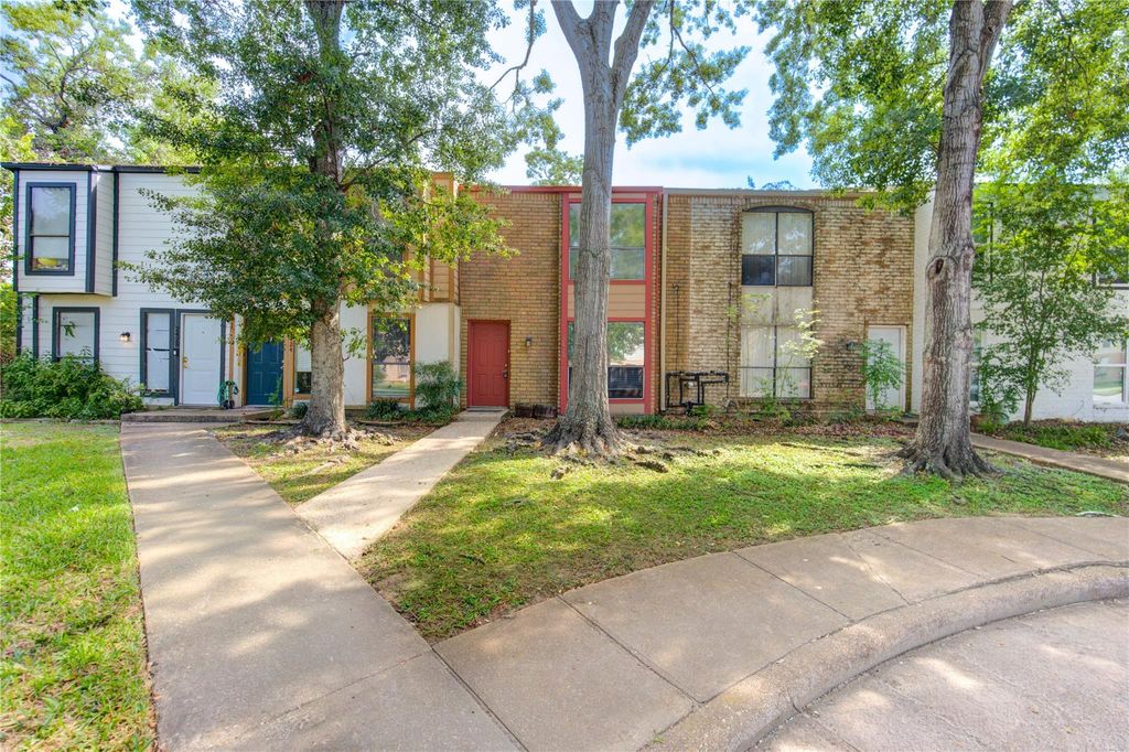 Photo of 2420 Miramar Court #2420, Seabrook, TX 77586 (MLS # 2097611)