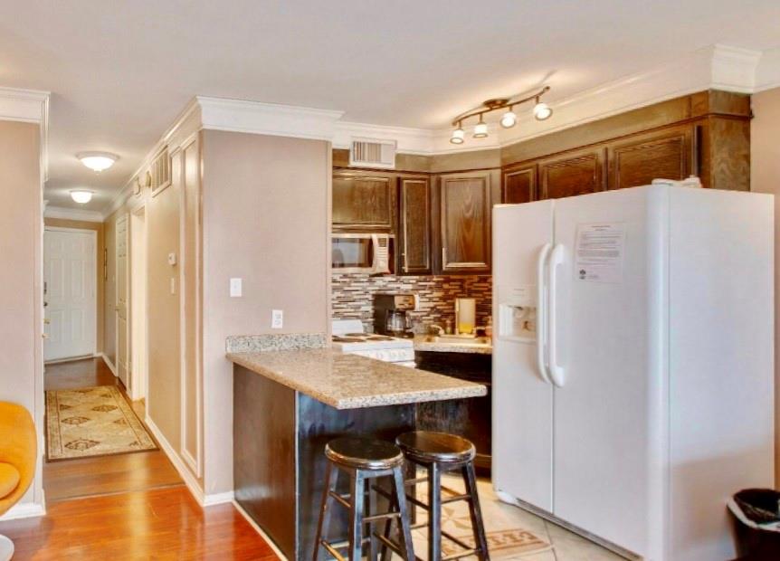6102 Seawall Blvd 111