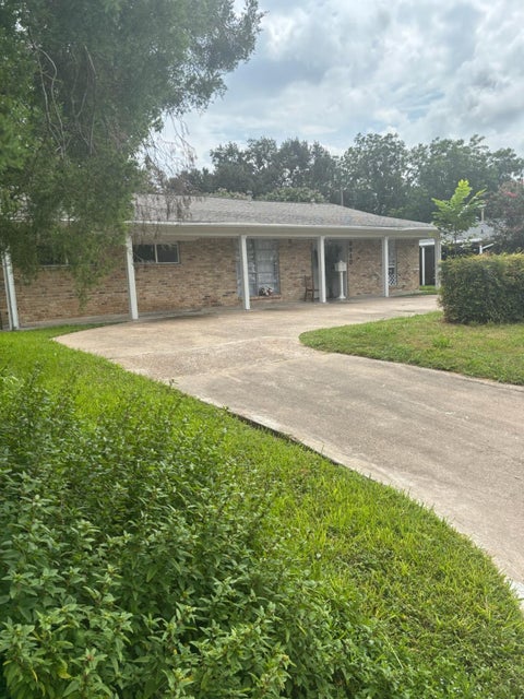 Photo of 8910 Reamer Street, Houston, TX 77074 (MLS # 72970534)
