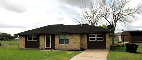 303 N 9th Street Beasley TX 77417