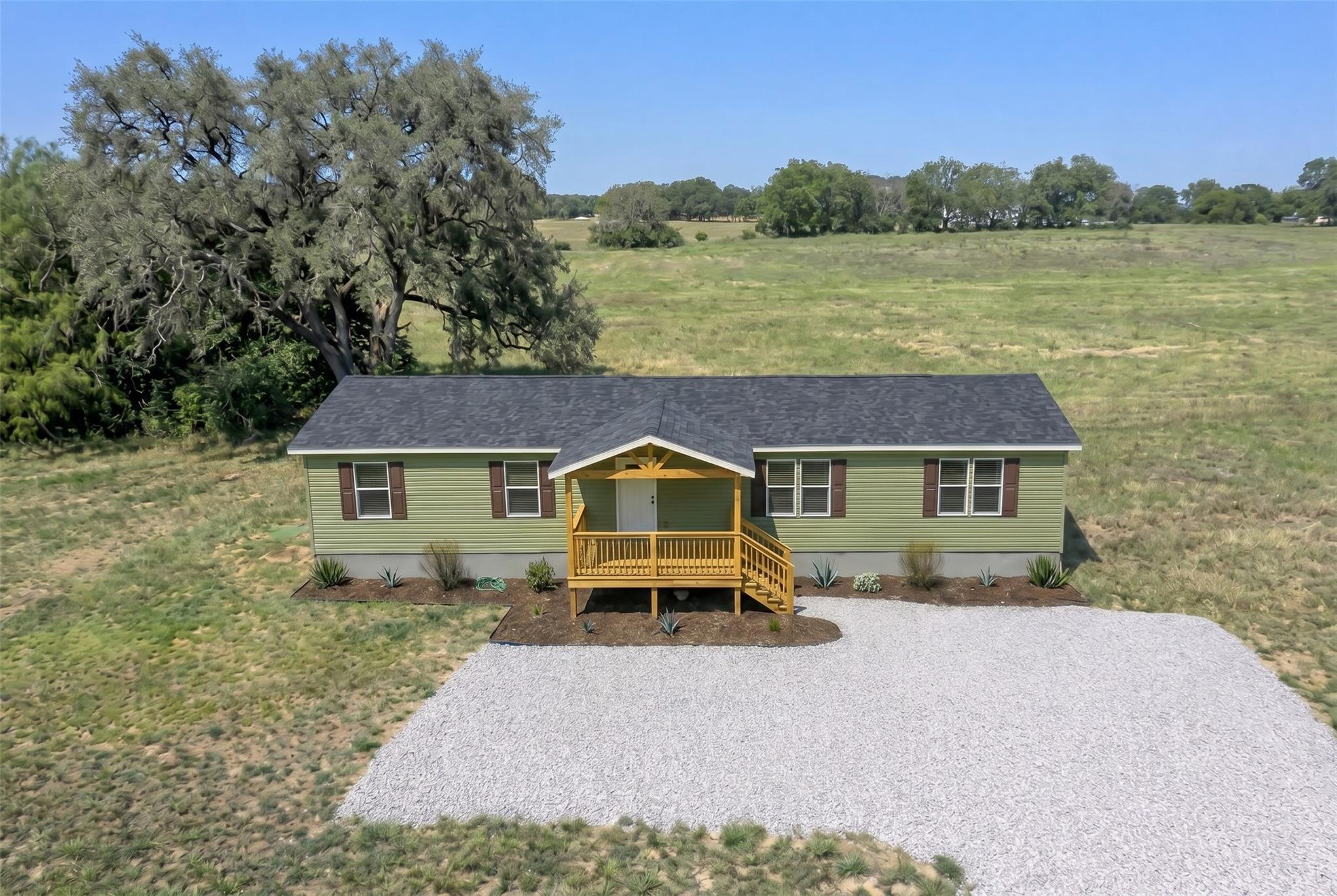 1527 County Road 428