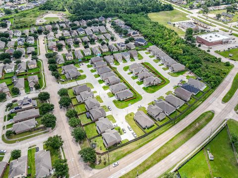 Photo of 2807 Topiary Lane, Houston, TX 77014 (MLS # 77628869) Photo of 2807 Topiary Lane, Houston, TX 77014 (MLS # 77628869)