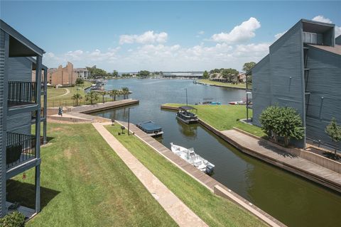 Photo of 12500 Melville Drive #338D, Montgomery, TX 77356 (MLS # 10367052)