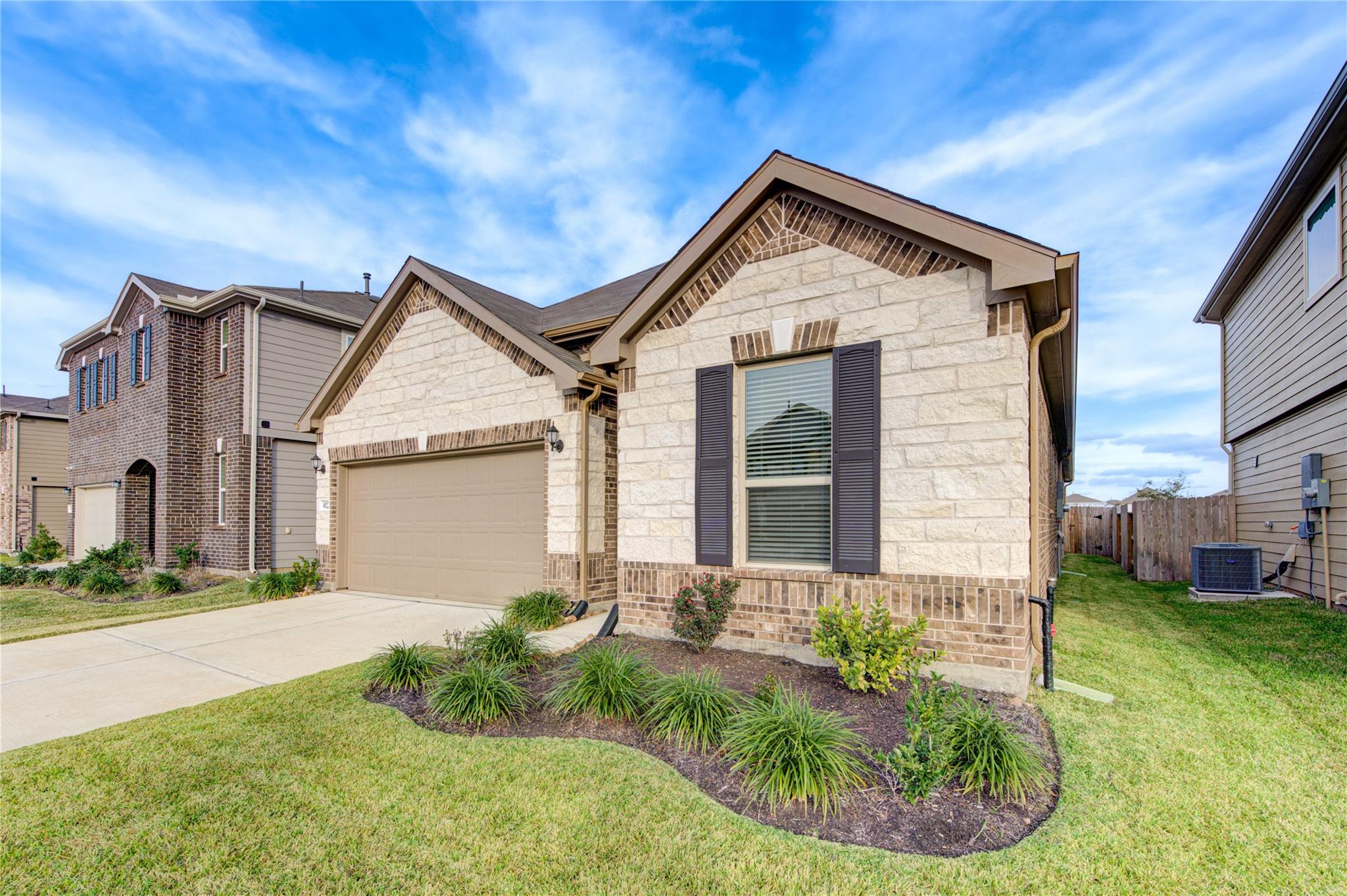 4922 Lucky Fawn Lane