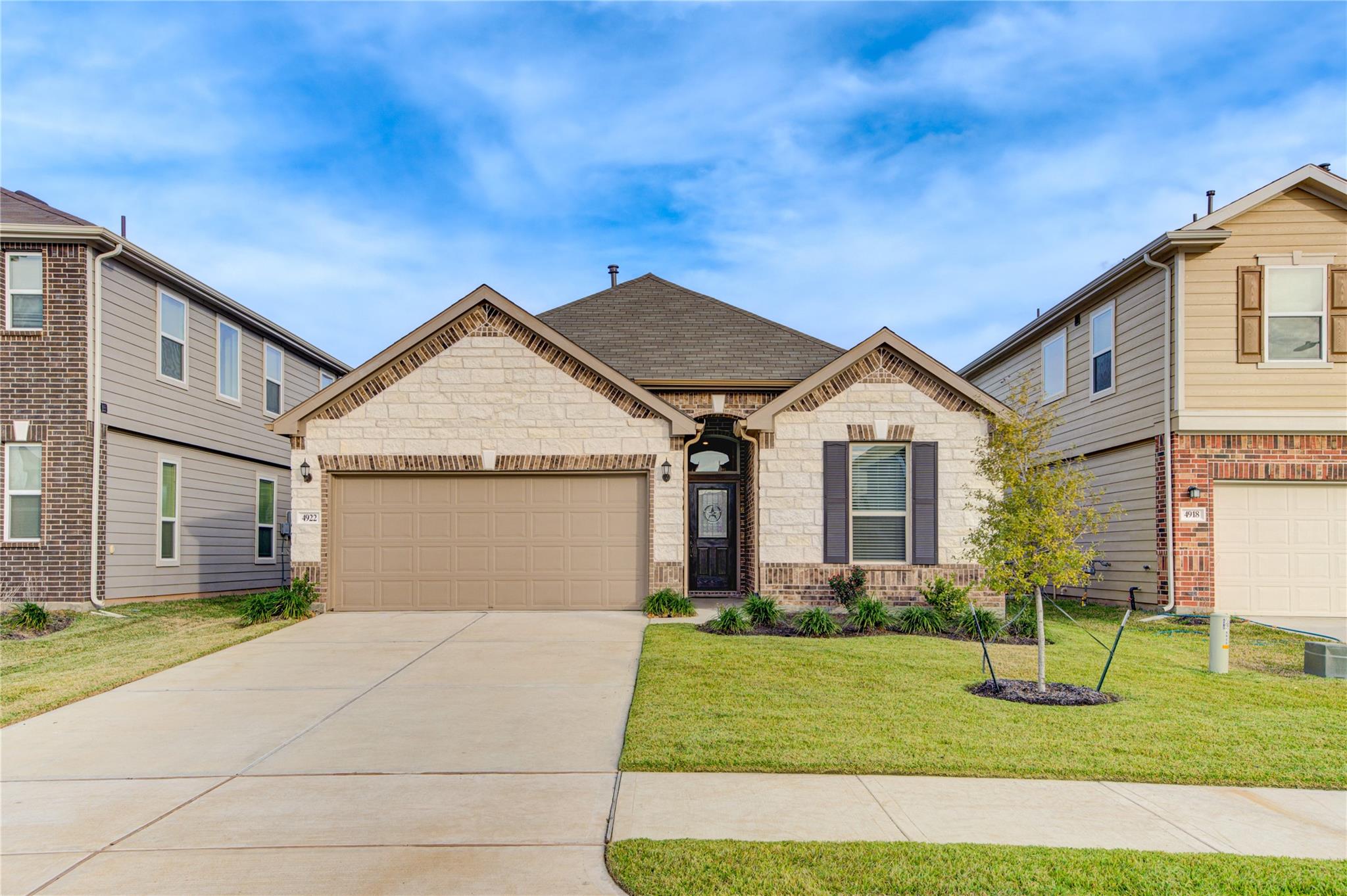 4922 Lucky Fawn Lane