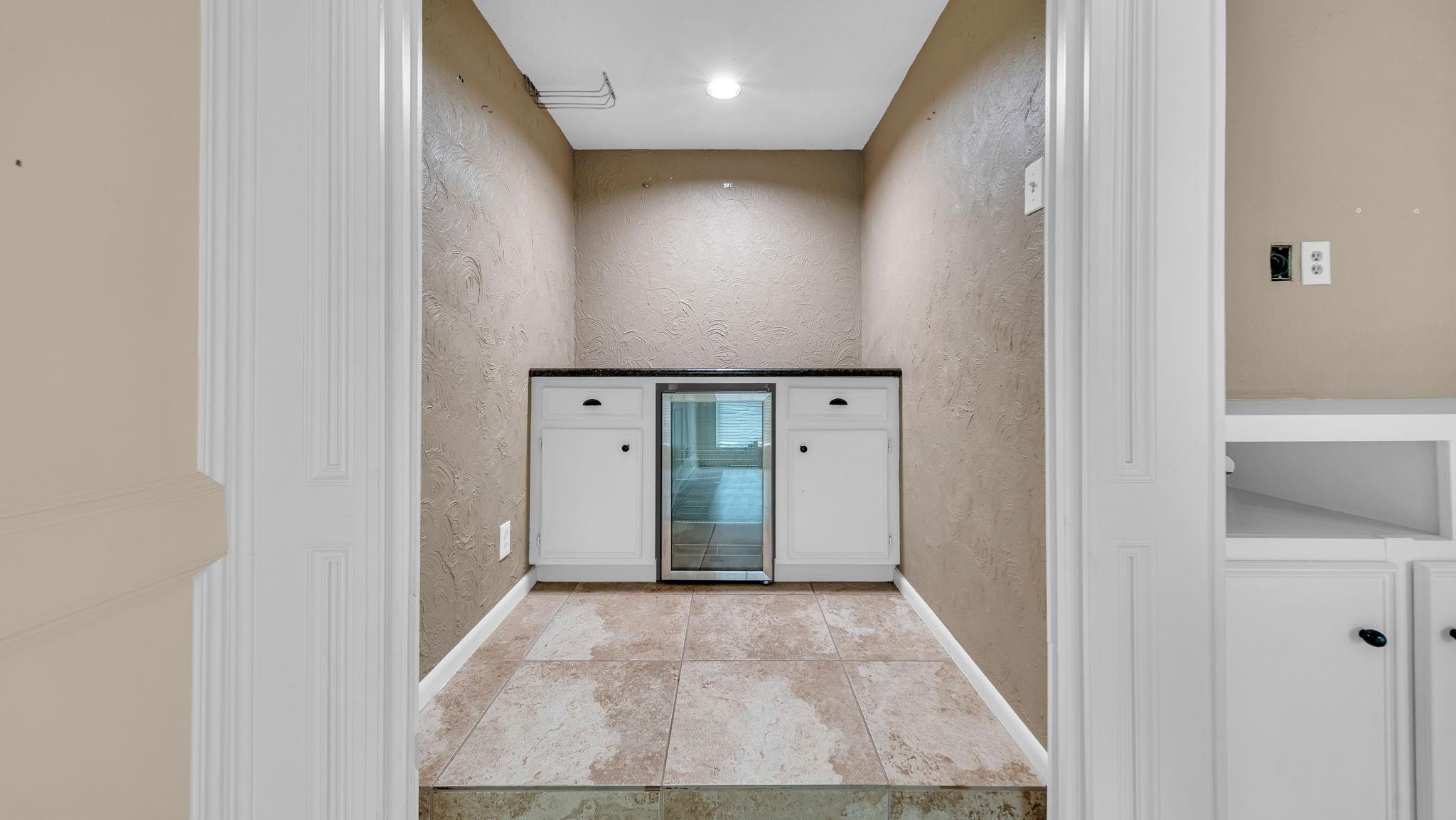 219 April Waters Drive W