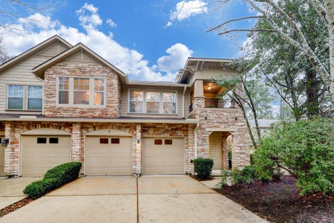Photo of 10 Stone Creek Place, The Woodlands, TX 77382 (MLS # 47754372)