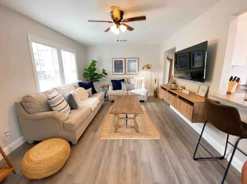 Photo of 4312 Avenue O 1/2, Galveston, TX 77550 (MLS # 84421327)