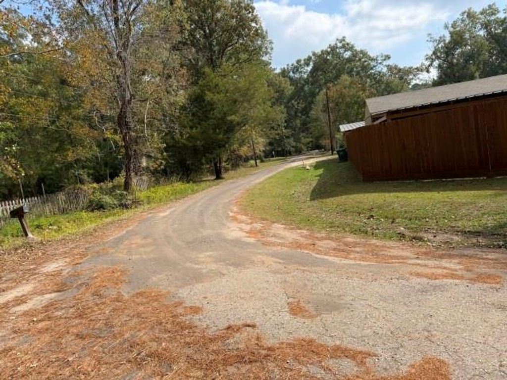 Photo of 579 Popher Creek Road, Zavalla, TX 75980 (MLS # 28756727)