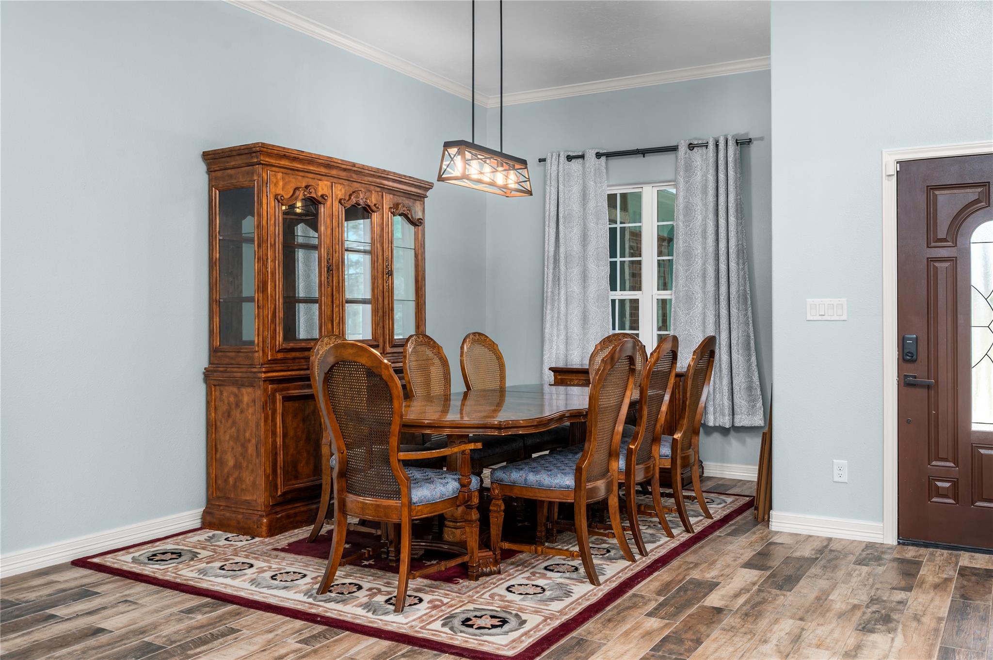 600 Olde Oaks Circle