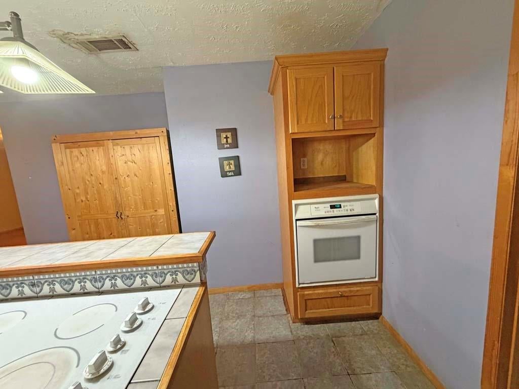6099 County Road 302