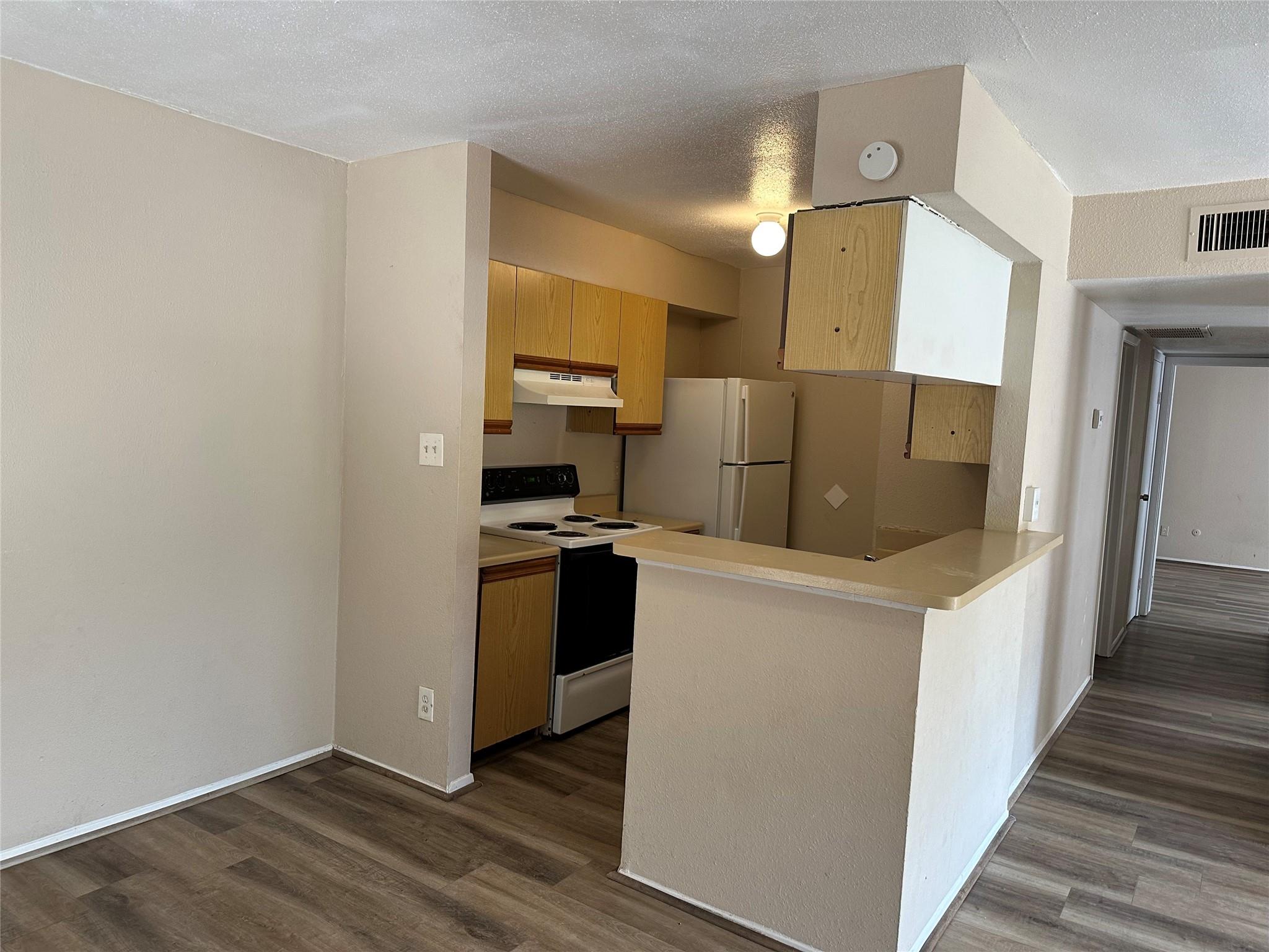 10100 S Gessner Road 212