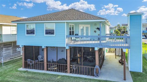 Homes For Sale - 114 Four Master Road<br/> Freeport, TX 77541