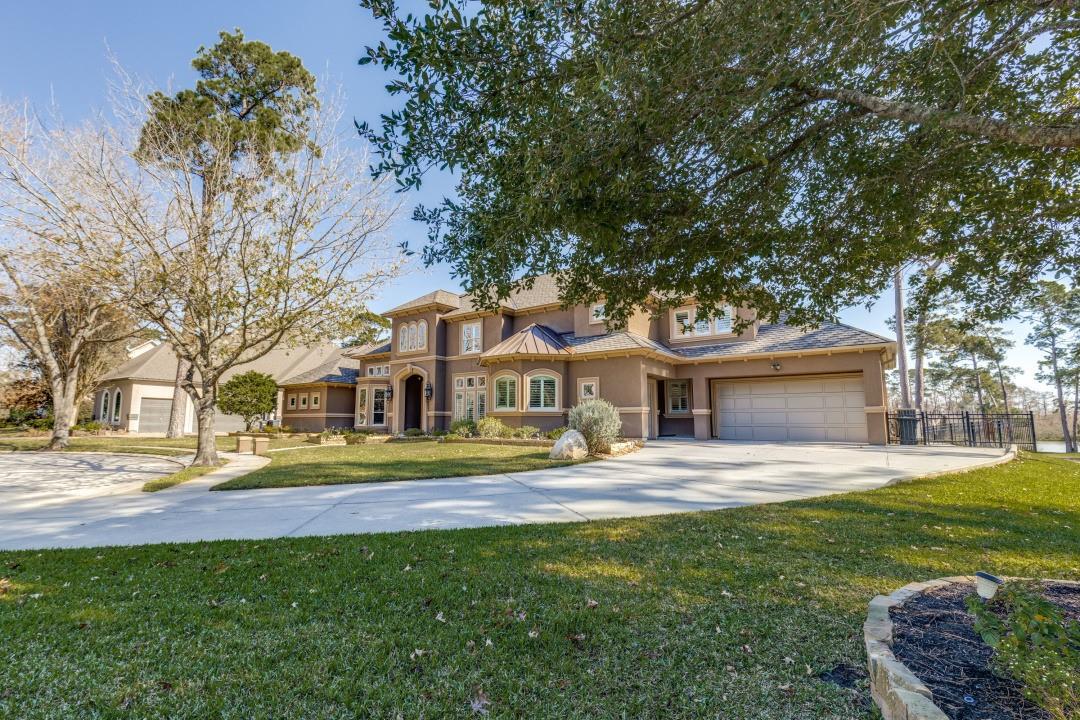 4 Island Green Court