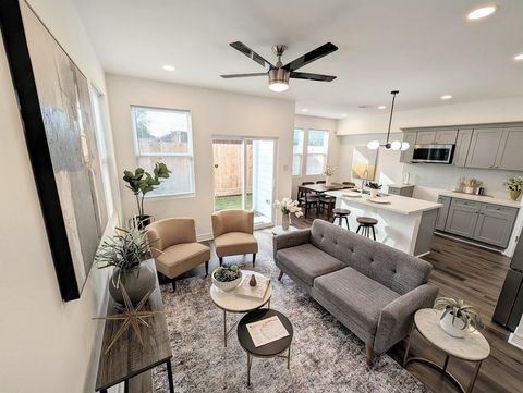 7415 Easter Street Houston TX 77088