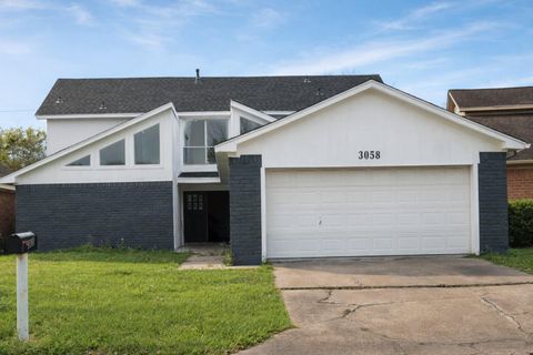 Photo of 3058 Hazy Park Drive Drive, Houston, TX 77082 (MLS # 81690020)