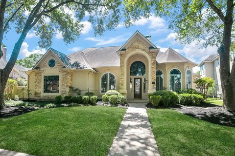 Photo of 19 Clear Springs Court, Sugar Land, TX 77479 (MLS # 36950829)