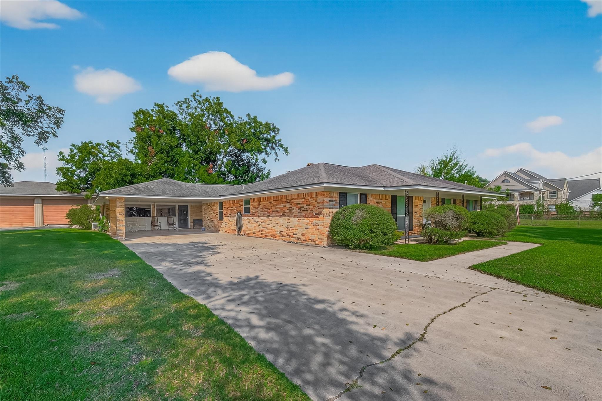 17205 Adlong School Road