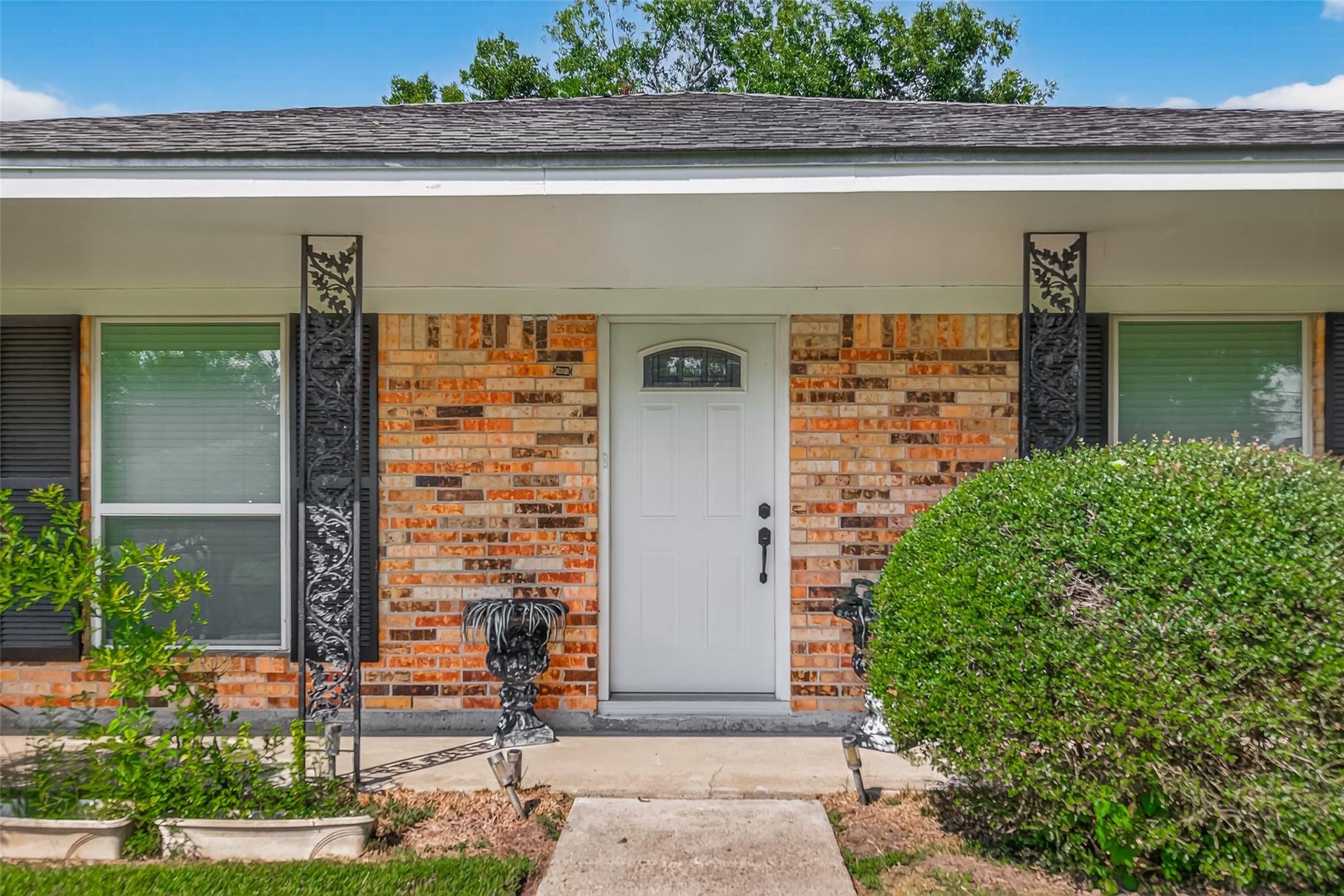 17205 Adlong School Road