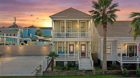 Photo of 1419 Mechanic Street, Galveston, TX 77550 (MLS # 98350133)