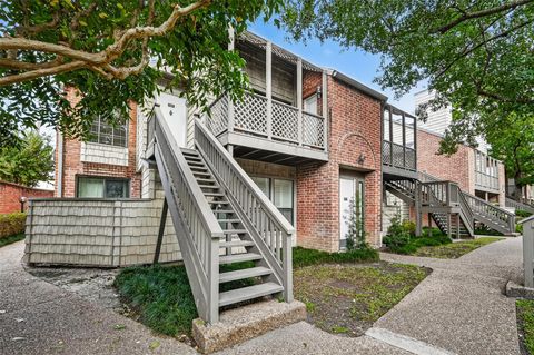 Photo of 2829 Timmons Lane #176, Houston, TX 77027 (MLS # 31976559)