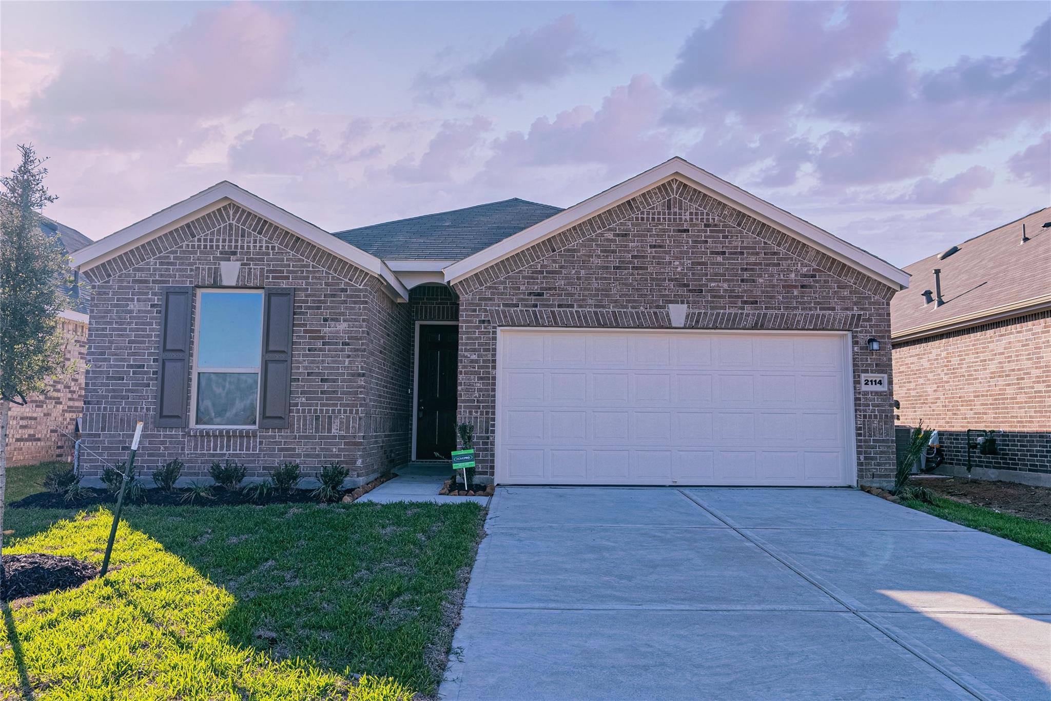 2114 Damasi Ln