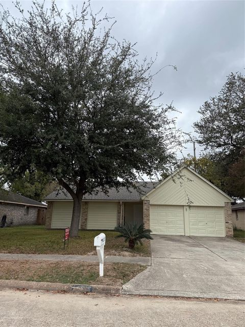 Photo of 14207 Timberhaven Drive, Houston, TX 77066 (MLS # 34345641)