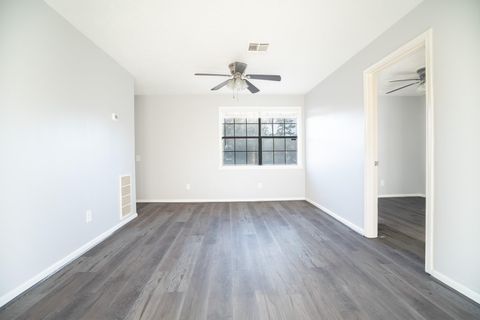 Tiny photo for 5214 Lodge Creek Drive, Houston, TX 77066 (MLS # 43655376)