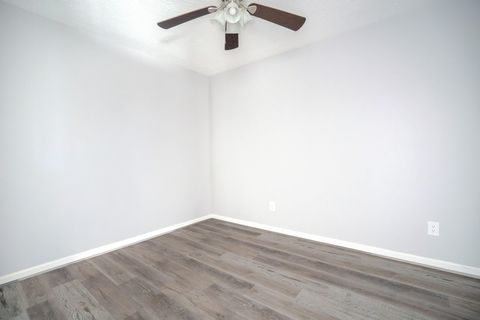 Tiny photo for 5214 Lodge Creek Drive, Houston, TX 77066 (MLS # 43655376)