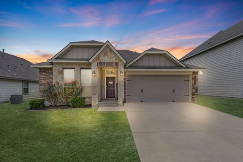 Photo of 1004 Harvest Lane, Brenham, TX 77833 (MLS # 48494686)