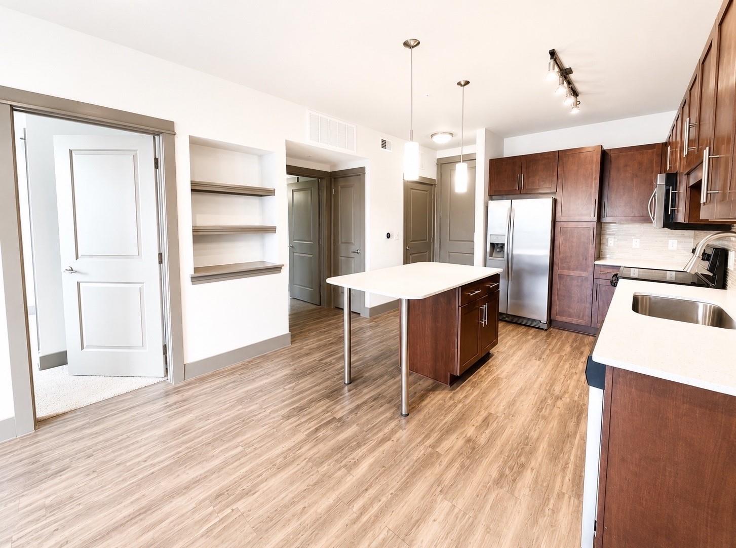 2910 Milam St Street 1136
