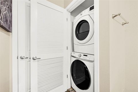 Tiny photo for 5925 Almeda Road #10806, Houston, TX 77004 (MLS # 81950860)