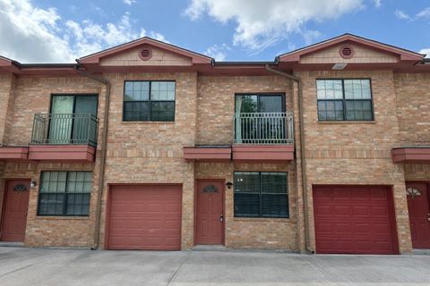 Photo of 9400 Bellaire Boulevard #205, Houston, TX 77036 (MLS # 91337466)