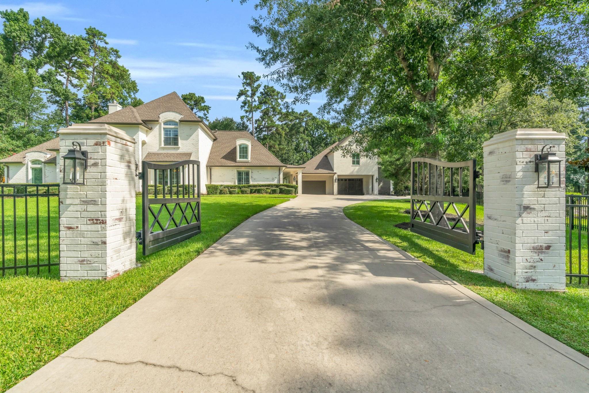 28610 Pinnacle Point Place