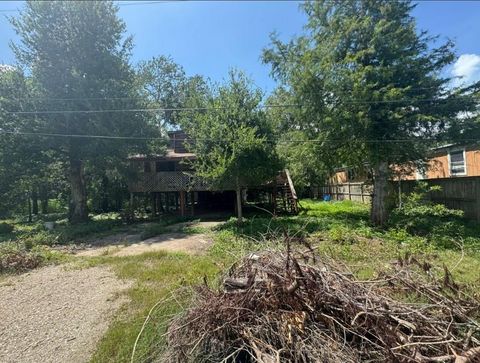 Photo of 14707 Susie Lane, Alvin, TX 77511 (MLS # 38643326)